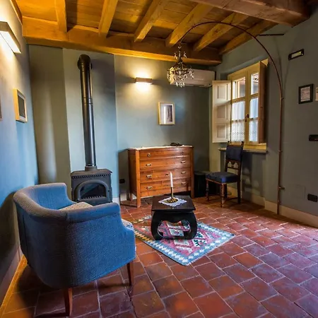 Albergo Ristorante Garibaldi Cisterna dʼAsti Esterno foto